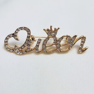 Queen Brooch